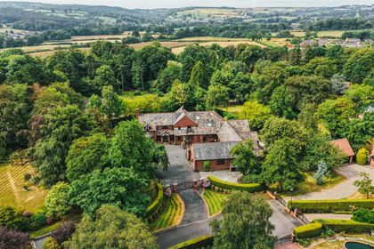 1 acre of House with Land for sale in Chesterfield