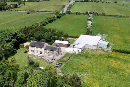 1 acre of Farmhouse for sale in Biddulph