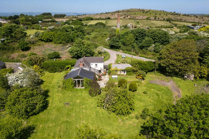 1 acre of Farmhouse for sale in Germoe