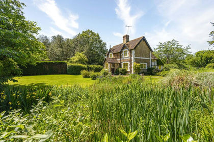 7 acres of Farmhouse for sale in Rusper