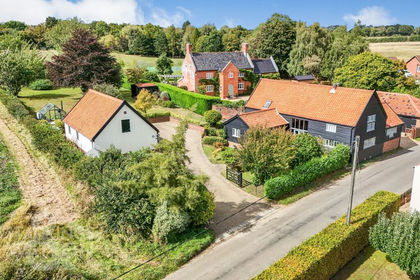 Land for sale in Thwaite