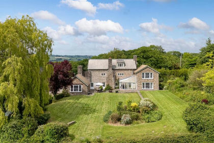 5 acres of Farmhouse for sale in Clifford