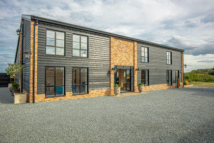 Barn Conversion for sale in Stambridge