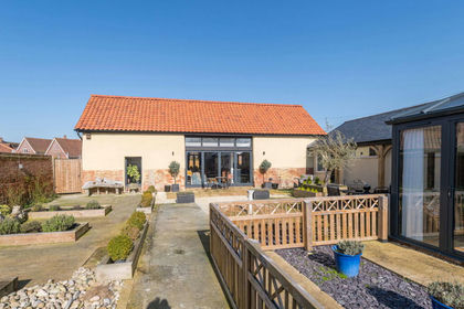 Land for sale in Nedging-with-Naughton