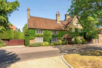1.3 acres of House with Land for sale in Milton Bryan