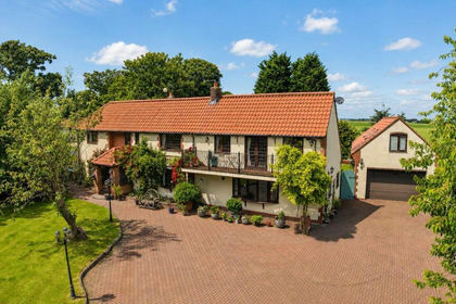 1.1 acres of House with Land for sale in Blacktoft
