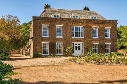 4 acres of Country Home for sale in Frindsbury Extra