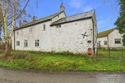 2.5 acres of Land for sale in Llansantffraid