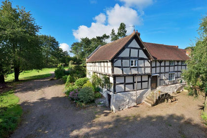 1.3 acres of Historic House for sale in Richards Castle (Hereford)