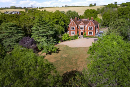 3 acres of House with Land for sale in Milton Ernest