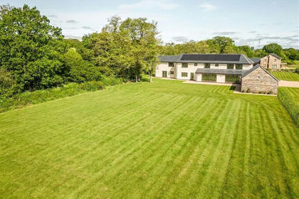 1.6 acres of House with Land for sale in Cullompton