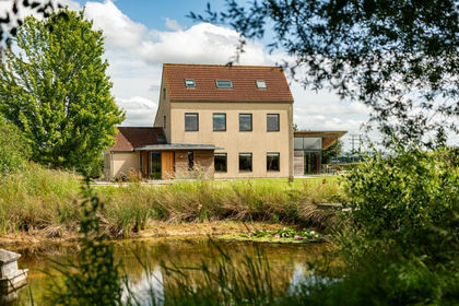 1.6 acres of House with Land for sale in Wingfield