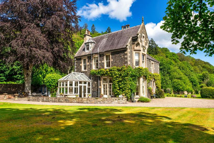 2.5 acres of House with Land for sale in Dumfriesshire, Clydesdale and Tweeddale