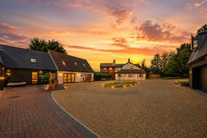Farmhouse for sale in Peldon