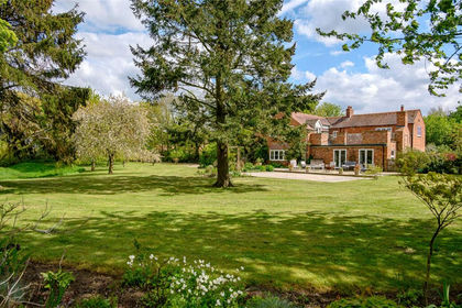2 acres of Country Home for sale in Everingham