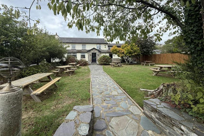 Pub for auction in Woodland