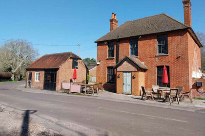 Pub for sale in Bepton