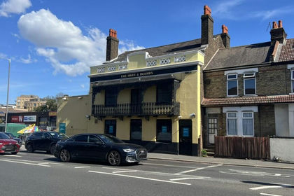 Commercial Land for sale in Croydon West