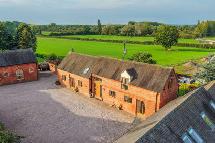 Barn Conversion for sale in Draycott in the Clay