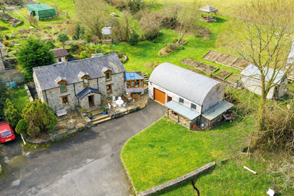 3.9 acres of Land for sale in Llanybydder