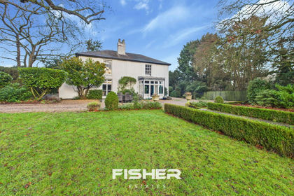 1.3 acres of House with Land for sale in Sawbridgeworth