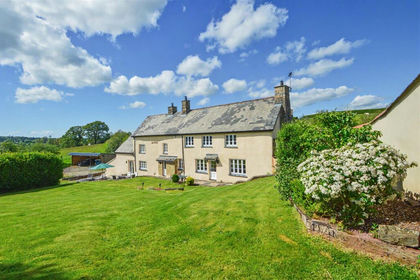 98 acres of Farm for sale in Exbourne