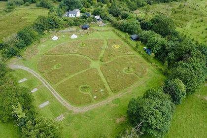 4.8 acres of Smallholding for sale in Llandysiliogogo
