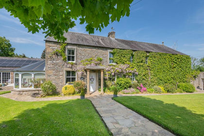 2.5 acres of Farmhouse for sale in Kirkby Lonsdale