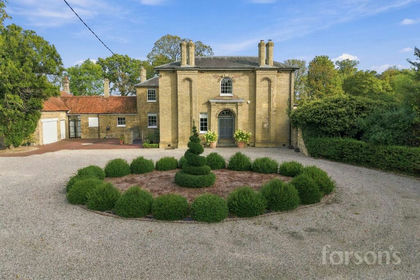 7 acres of Country Home for sale in Margaret Roding