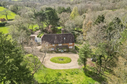 5 acres of House with Land for sale in Heathfield and Waldron