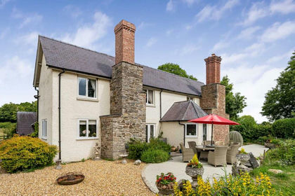 15.4 acres of House with Land for sale in Wigmore