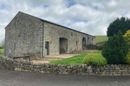 Barn Conversion for sale in Horton
