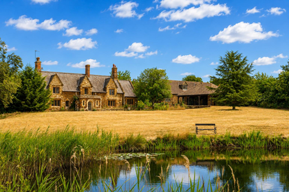 2.3 acres of House with Land for sale in Finedon