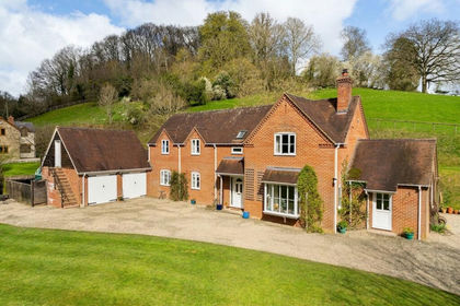 2 acres of House with Land for sale in Orleton