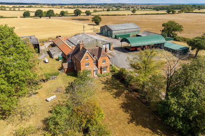 98.8 acres of Farm for sale in Caunton