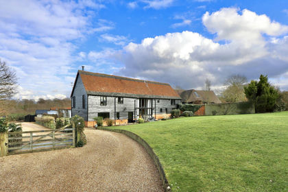 3.5 acres of Land for sale in Great Missenden