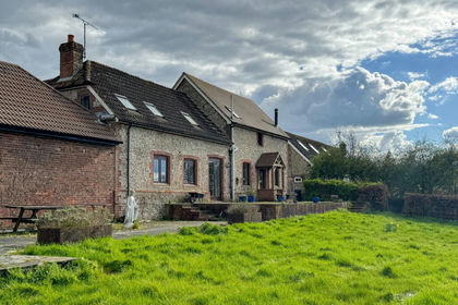 1 acre of Cottage for sale in Soberton