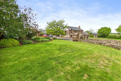 Land for sale in Shebbear