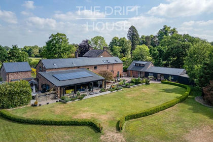 6.5 acres of House with Land for sale in Burland and Acton