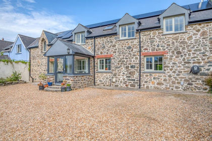 Barn Conversion for sale in Pencaer