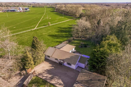 2.4 acres of House with Land for sale in Kidmore End