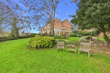 1.4 acres of Farmhouse for sale in Sawtry