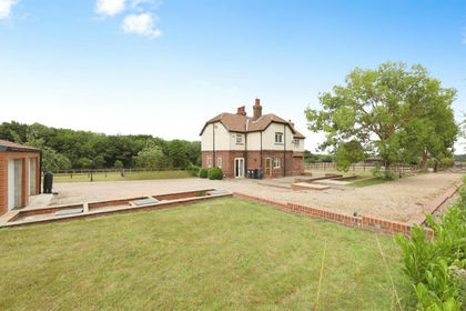 1.1 acres of House with Land for sale in Firbeck