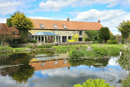 11.5 acres of Farmhouse for sale in Lynesack and Softley