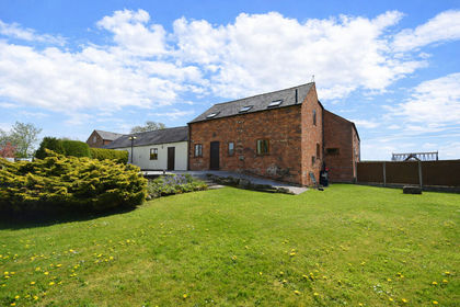 Barn Conversion for sale in Whixall