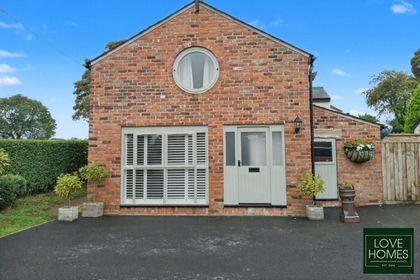 Land for sale in Woodplumpton