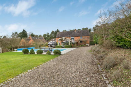 1.6 acres of Land for sale in Lickey and Blackwell