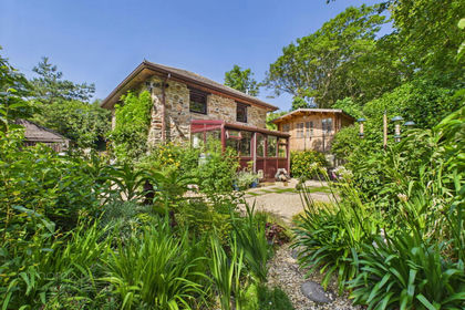 Barn Conversion for sale in Perranzabuloe