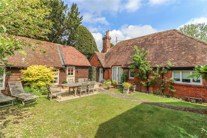 Cottage for sale in Cholderton