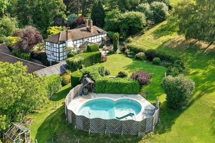 11 acres of Cottage for sale in Suckley